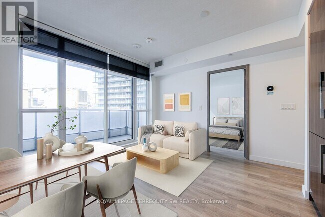 38-1538 Widmer St in Toronto, ON - Building Photo - Building Photo