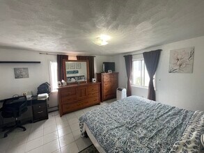 30 Murdock St, Unit 1 in Somerville, MA - Building Photo - Building Photo