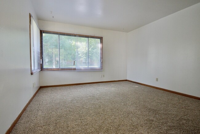property at 407 4th Ave E