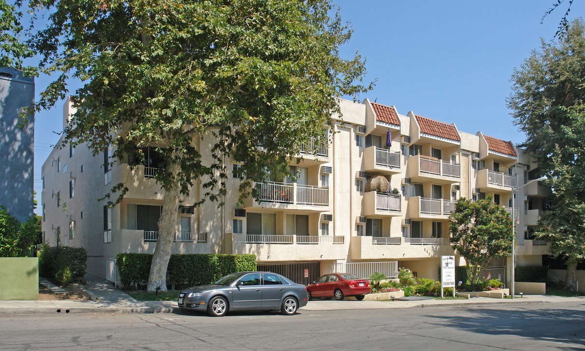 Design Center Towers in West Hollywood, CA - Building Photo