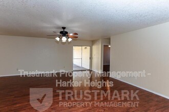 3605 Crosscut Loop in Killeen, TX - Foto de edificio - Building Photo