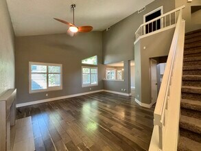 7592 Deltawind Dr in Sacramento, CA - Building Photo - Building Photo