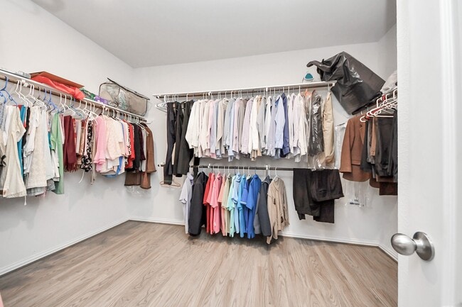 property at 3512 Jasperstone Ln