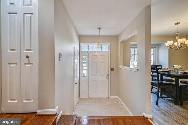 19041 Highstream Dr in Germantown, MD - Building Photo - Building Photo