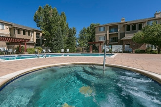 Ranchstone Apartment Homes in Parker, CO - Foto de edificio - Building Photo