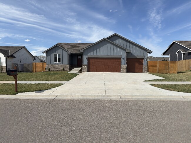 property at 920 E Bellows St