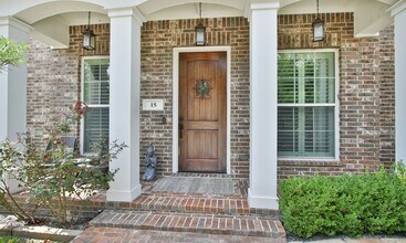 15 E Breezy Way in The Woodlands, TX - Building Photo - Building Photo