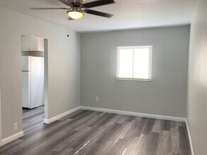 1456 Elm Ave in Long Beach, CA - Building Photo - Building Photo