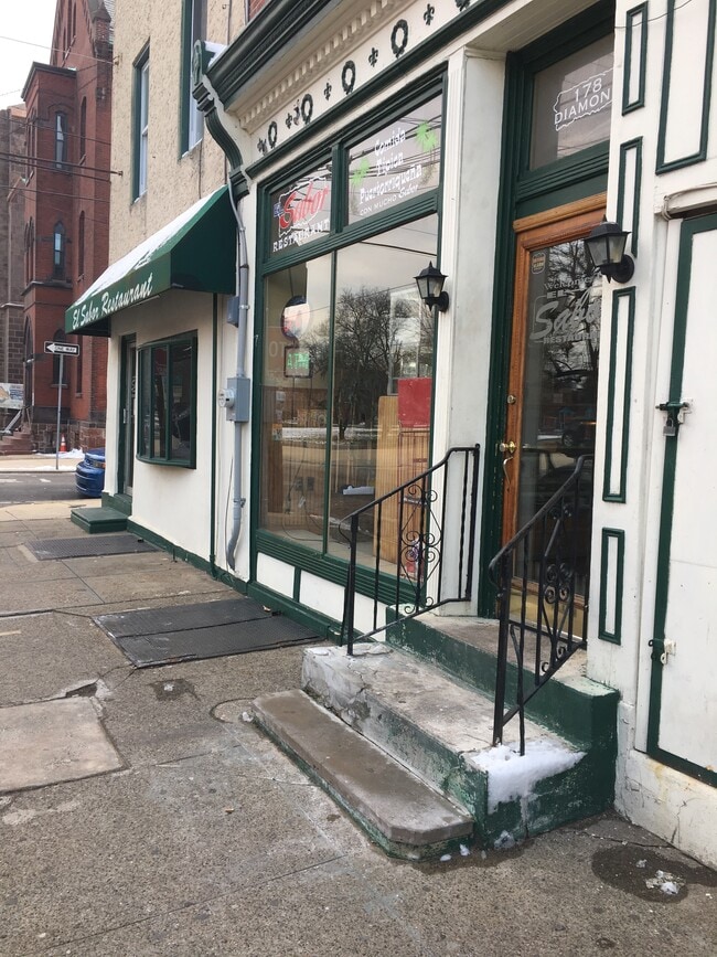 182 Diamond St, Unit 2 in Philadelphia, PA - Building Photo - Building Photo