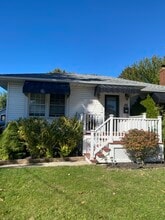 11 Ted St in St Catharines, ON - Building Photo - Building Photo