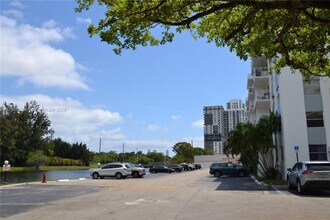 16465 NE 22nd Ave in Miami, FL - Building Photo - Building Photo