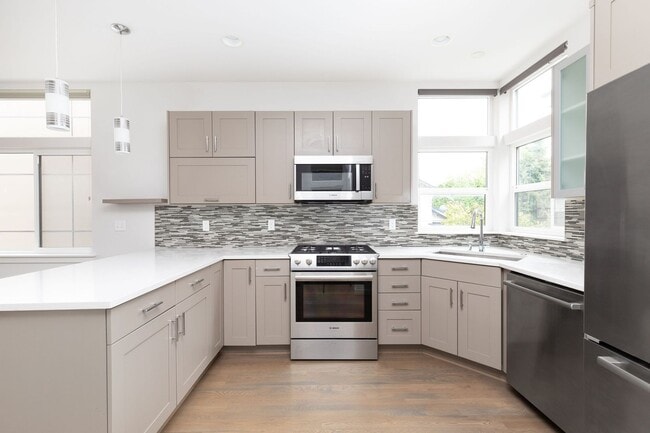 2445A NW 63rd St in Seattle, WA - Building Photo - Building Photo