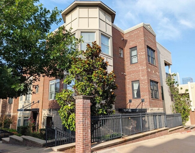 property at 221 N Geary Ave