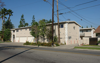 501-531 N Citrus St in Orange, CA - Building Photo - Building Photo