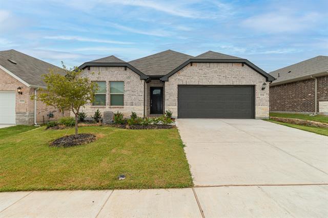 2216 Dunbar Dr in Sherman, TX - Building Photo