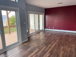 755 Hewitt Ln in New Windsor, NY - Building Photo - Building Photo