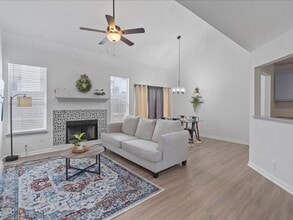5303 Edenbourgh Ln in Austin, TX - Building Photo - Building Photo