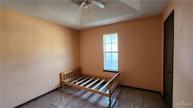 11 Oak St in Alton, TX - Building Photo - Building Photo