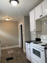 744 Berkley Rd in Indianapolis, IN - Foto de edificio - Building Photo