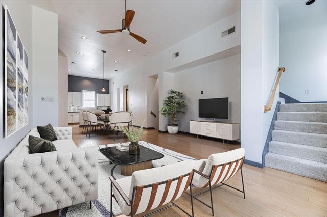 742 Cannen John Ln in Dallas, TX - Building Photo