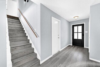 10718 Boardwalk St in Houston, TX - Building Photo - Building Photo