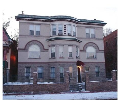 1357 Downing St in Denver, CO - Foto de edificio - Building Photo