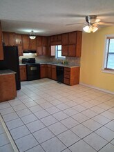 4414 Housworth Dr in Stonecrest, GA - Building Photo - Building Photo