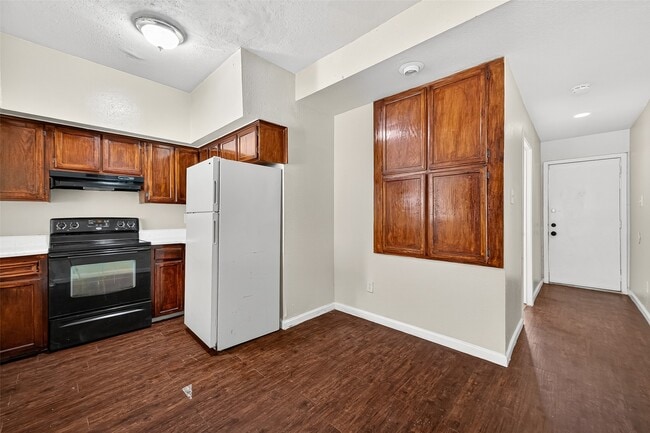 property at 8653 Village of Fondren