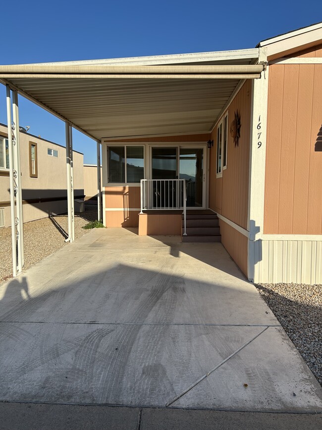 17200 W Bell Rd in Surprise, AZ - Building Photo - Building Photo