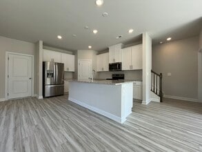 1716 Braemar Vlg Dr in Monroe, NC - Building Photo - Building Photo