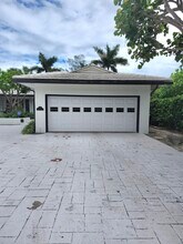814 N Golfview Rd in Lake Worth Beach, FL - Foto de edificio - Building Photo