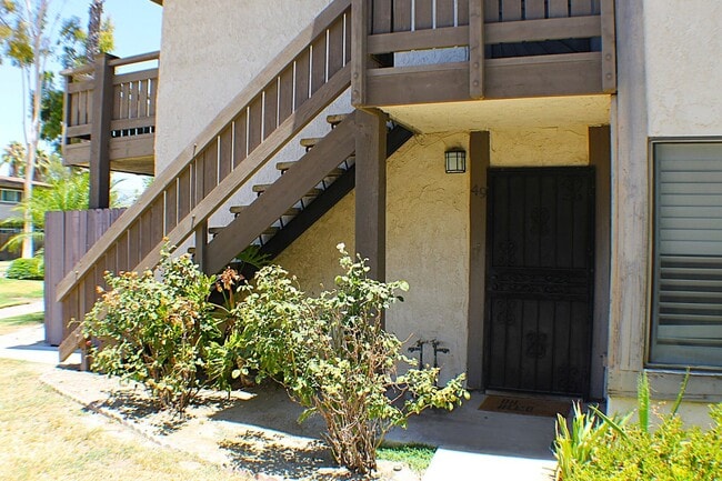 1150 S Meadow Ln in Colton, CA - Building Photo - Building Photo
