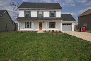 535 Tracy Ln in Clarksville, TN - Building Photo