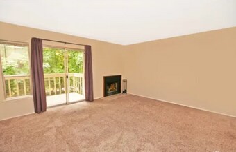 500 S National Ave in Bremerton, WA - Building Photo - Building Photo