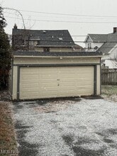 10717 Park Heights Ave in Garfield Heights, OH - Foto de edificio - Building Photo