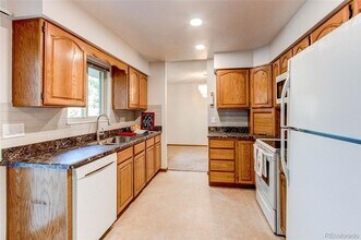 1357 S Oswego Ct in Aurora, CO - Building Photo - Building Photo
