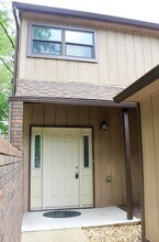 68 N John Sims Pkwy-Unit -68 N John Sims Parkway in Valparaiso, FL - Building Photo - Building Photo