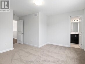 933 Athenry Ct in Ottawa, ON - Building Photo - Building Photo