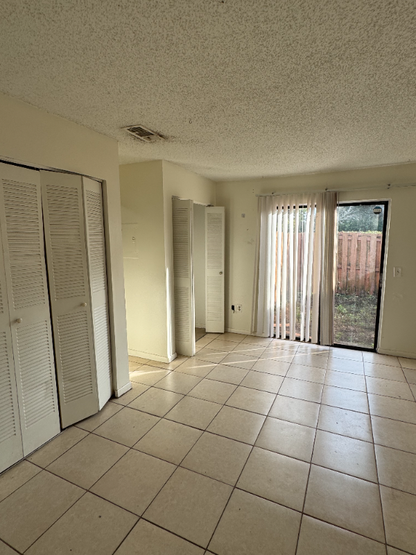 1756 My Pl Ln in West Palm Beach, FL - Building Photo - Building Photo