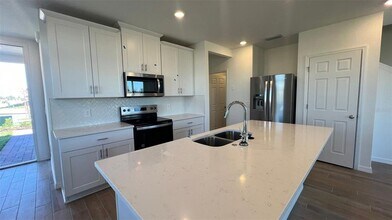 16360 Happy Eagle Dr in Clermont, FL - Building Photo - Building Photo