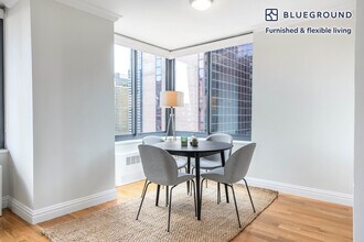 235 W 48th St in New York, NY - Building Photo - Building Photo