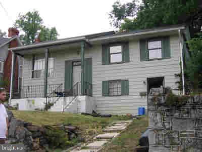 127 Shirley St