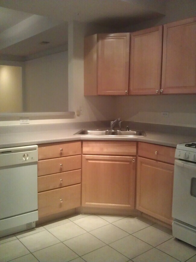 5007 N Damen Ave, Unit 3 in Chicago, IL - Foto de edificio - Building Photo