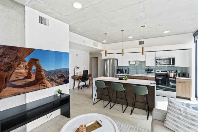 111 S 300 W in Salt Lake City, UT - Building Photo - Building Photo