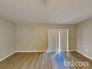 102 Milton Pl in Kissimmee, FL - Building Photo - Building Photo