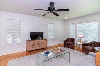 394 Fletcher Ave in Fayetteville, AR - Building Photo - Building Photo