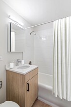 1204 N LaSalle St in Chicago, IL - Building Photo - Building Photo