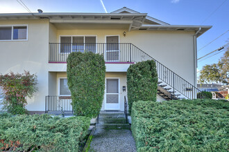 103 W 38th Ave in San Mateo, CA - Building Photo - Building Photo