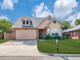 6008 Meadowdale Rd in Arlington, TX - Building Photo