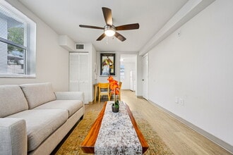 Palmetto on West in Clearwater, FL - Building Photo - Building Photo